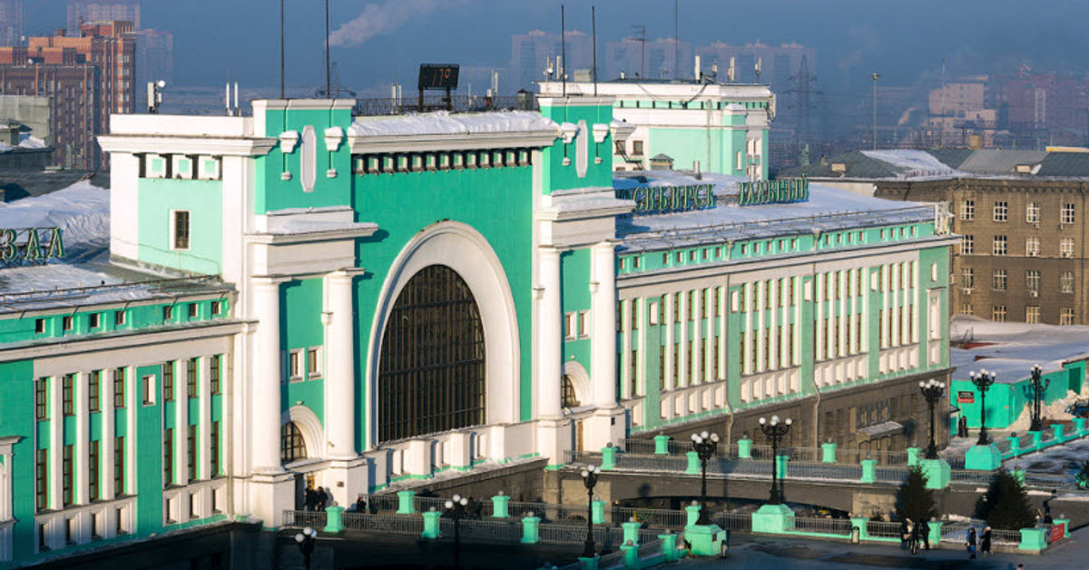 Новосибирск в каком веке. Новосибирск достромичательности. Новосибирск вокзал 2023. Ж Д вокзал Новосибирск главный. Железнодорожный вокзал -главный, города Новосибирска..