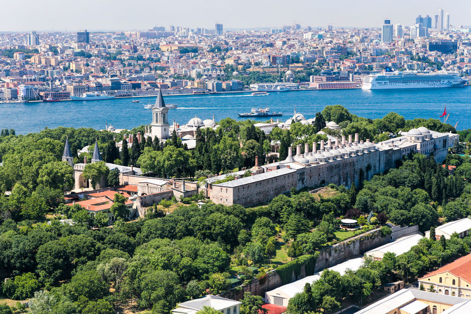 Вид на Дворец Топкапы (Стамбул)